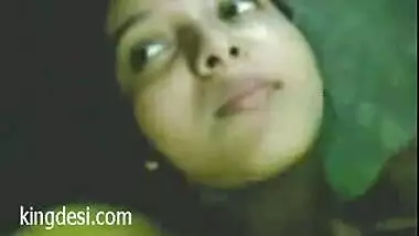 Lovely Looking Bengali College Girl’s Self Made Super Sexy Naked Video