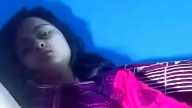Bangladeshi Beautiful Super Horny Chittagong Girl Pussy Fingering Part 1