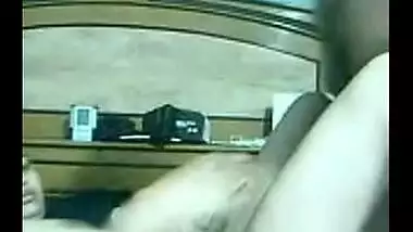Wwwxxx webcam video of a desi bhabhi enjoying with lover for her fans