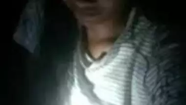 DESI TEEN COLLAGE HOT SEXY SHOWING HER TO BOYFRIEND 2 VID PART 1
