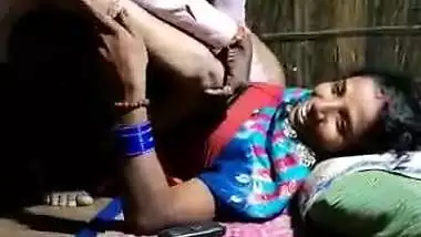Desi Indian village wife fucked by money-lender guy