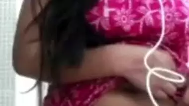 Dazzling Desi mom knows clients love hairy pussy so she shows her one