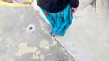 Indian bhabhi showing her boobs and pussy giving blowjob