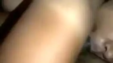 Indian MILF rubs man's small sex stick with her skillful XXX mouth