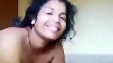 Chubby village Bhabhi nude sex with hubby