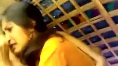 Desi girl never tried to fuck on camera but XXX man talked her