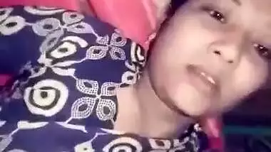 Bangladeshi Married Village Bhabi New” Tumi Amre Onek Shukh Diba Amio tumre Onk Ador Korbo”