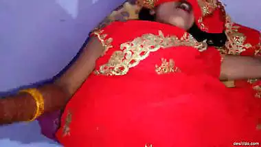 Tenant aunty fucked by her landlord’s son to adjust rental pyt