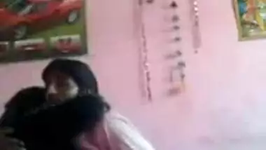 Desi Aunty fucks with her lover after hubby leaves for Office