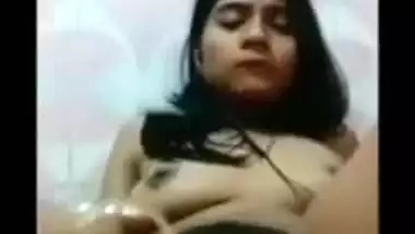 Horny like hell Desi wench reaches squirt orgasm after XXX fingering