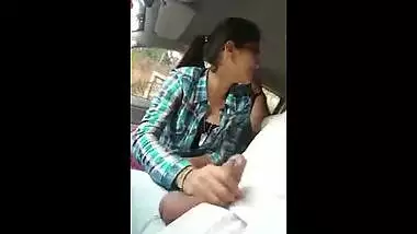 Indian porn mms of a slutty teen giving a blowjob to lover in his car