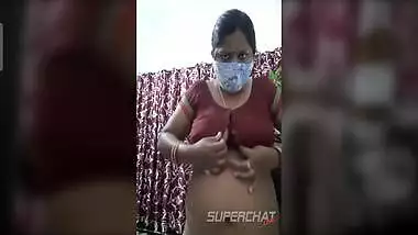 Desi Indian And Live Cam In Sexy Amazing Bbw Bhabhi Sexy Sneha Dancing Nude In Kitchen On