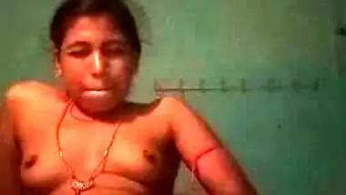 Village girl fingering pussy selfie record