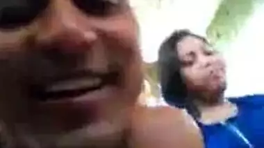 College girl selfie MMS video with her lover goes online