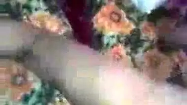 Indian couple fuck MMS video of a sexy slim hot Indian teen girl